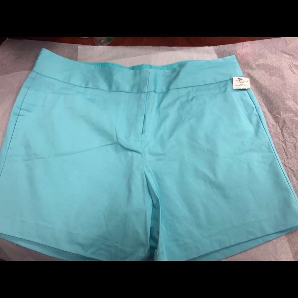The Limited women’s shorts 97% cotton 3% spandex